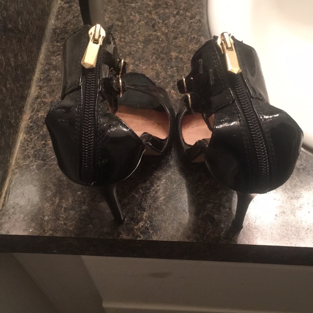 Patent leather ankle heels - Picture 2 of 2